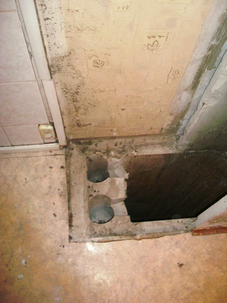 Внутренняя часть венткороба при восстановлении вентиляции на кухне